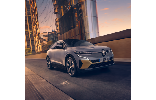  ESTRENA MUNDIAL: NOU RENAULT MÉGANE E-TECH 100% ELÈCTRIC