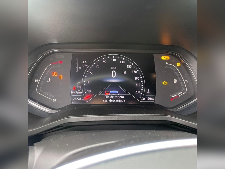 Renault Clio Blue dCi Techno 74kW foto 10