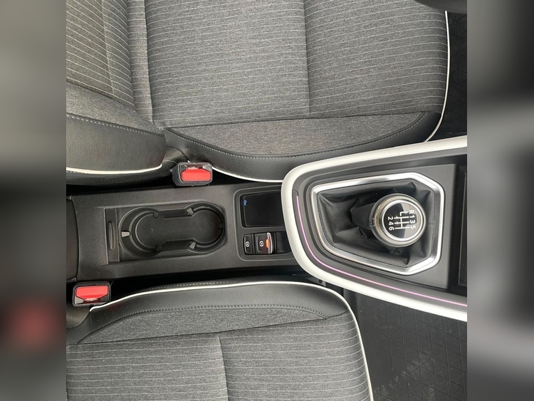 Renault Clio Blue dCi Techno 74kW foto 16