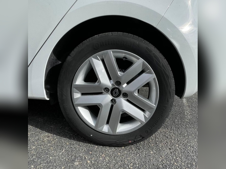 Renault Clio TCe Evolution 67kW foto 4