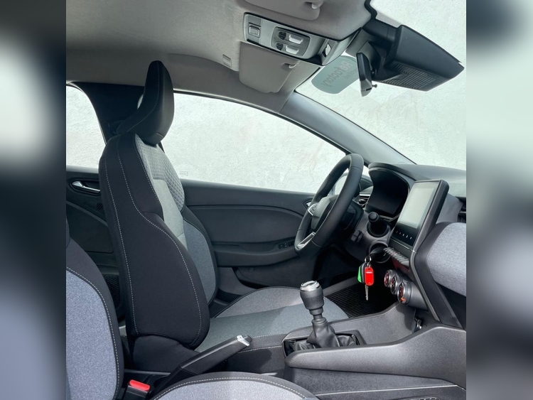 Renault Clio TCe Evolution 67kW foto 6