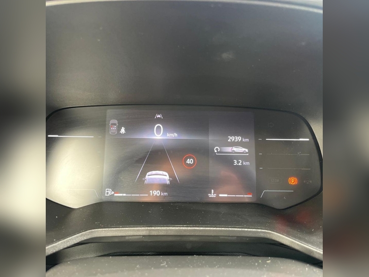 Renault Clio TCe Evolution 67kW foto 10