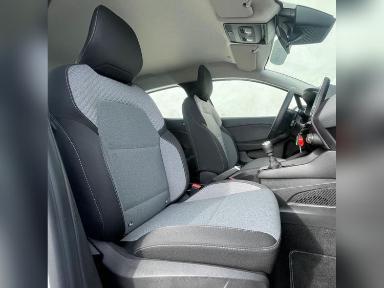 Renault Clio TCe Evolution 67kW foto 12