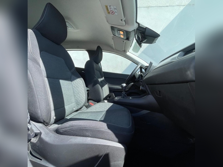 Renault Captur TCe Evolution 67kW foto 9